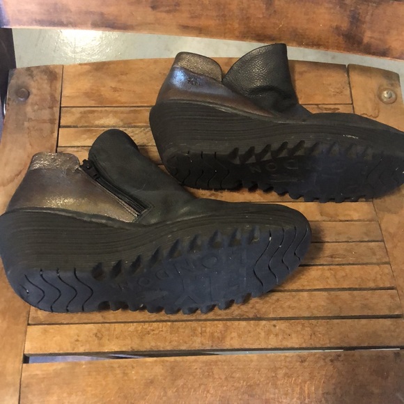 Fly London Booties size 39 Grey/Pewter - Picture 5 of 5